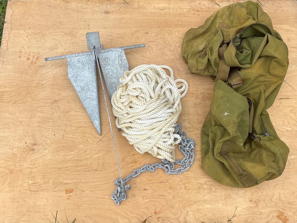 Fluke Boat Anchor with Chain, Rope, and Canvas Bag