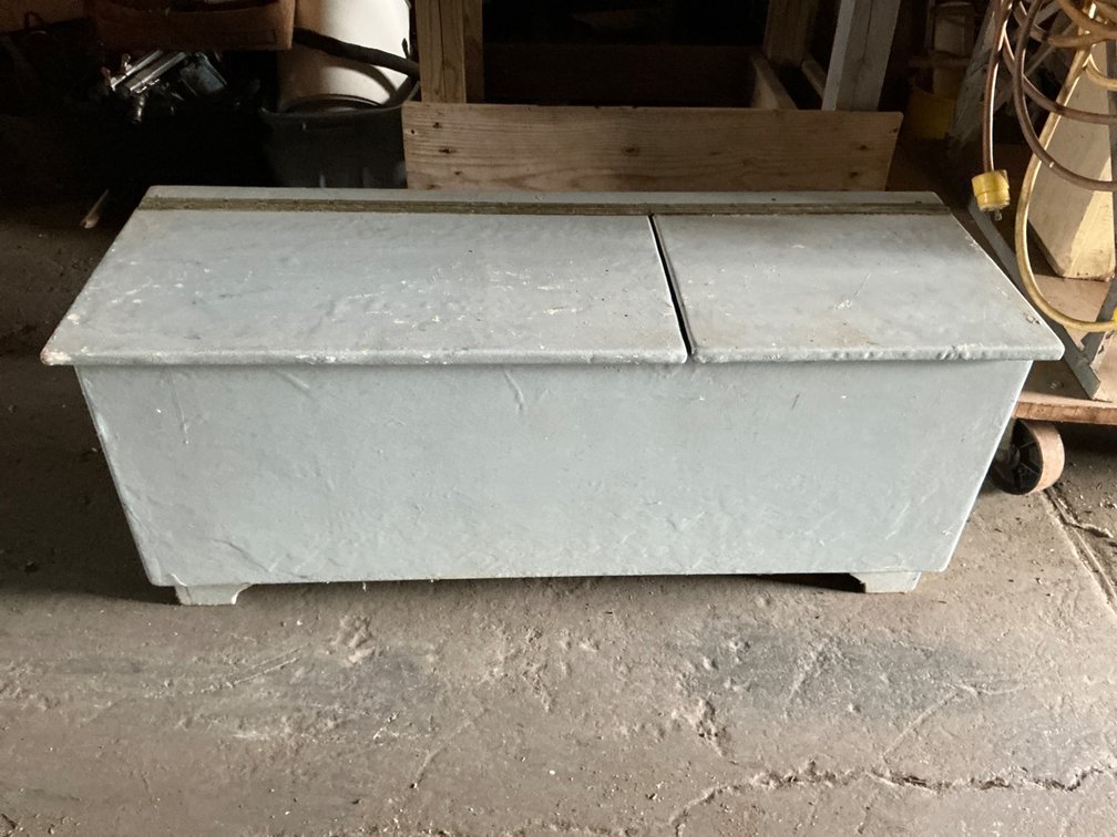 Split-Lid Storage Chest