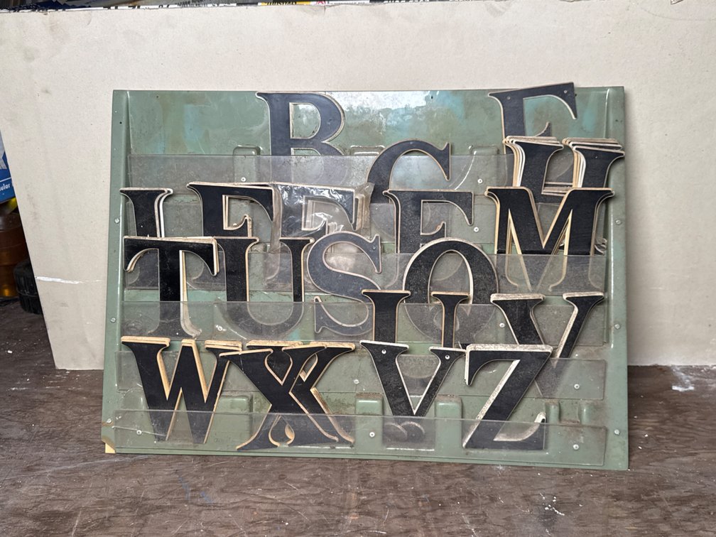 Boat Lettering Display and Letter Rack