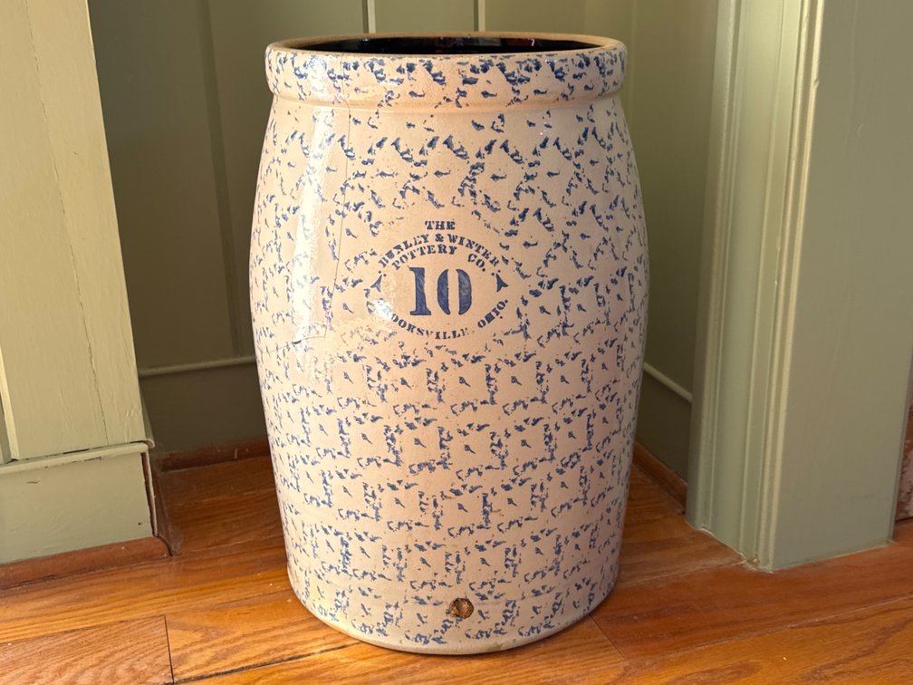 Burley and Winter Spongeware Cooler Crock