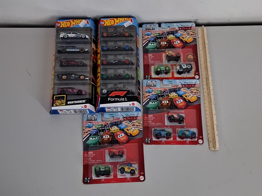 5 packages of toy cars incl. Hotwheels and