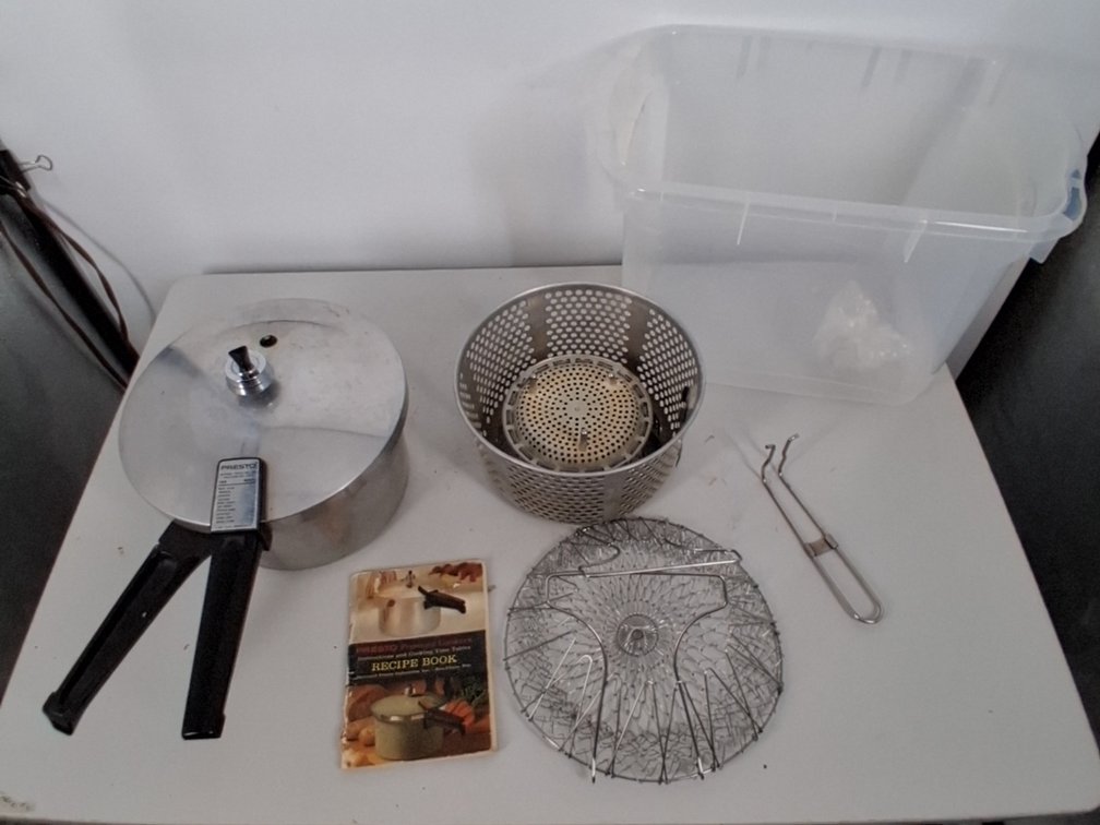 Presto 4 qt pressure cooker model A403A