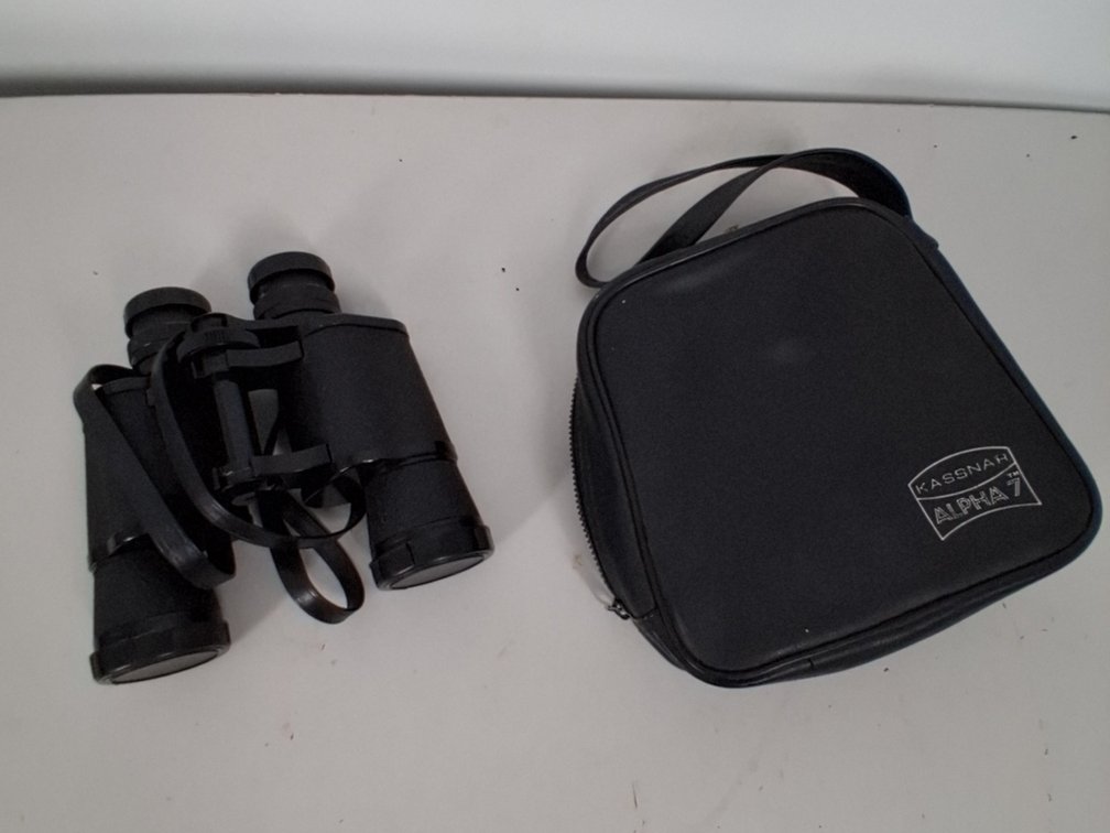 Kassnar Alpha 7 binoculars 7X35 w/ case