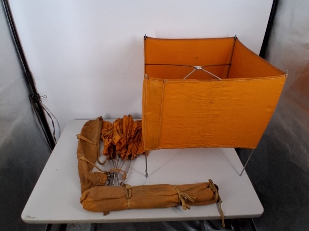 2 WWII "Gibson Girl" rescue box kites