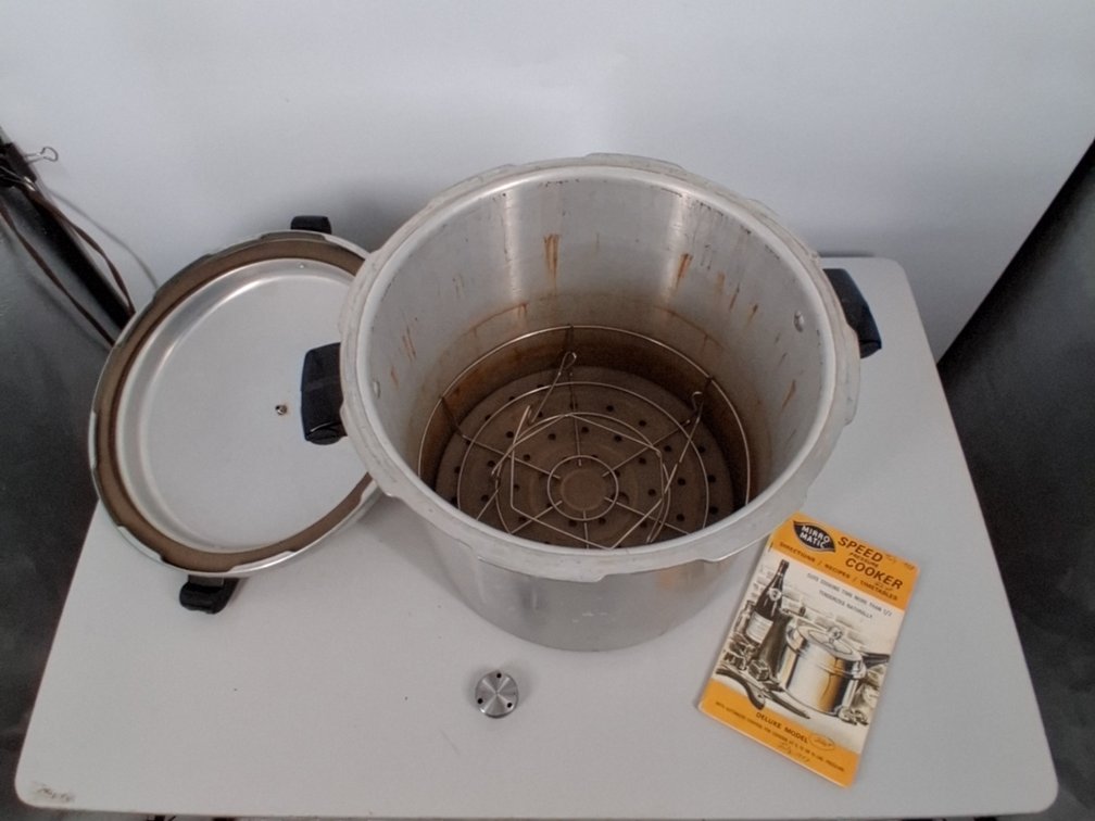 Mirro Matic 22qt pressure cooker