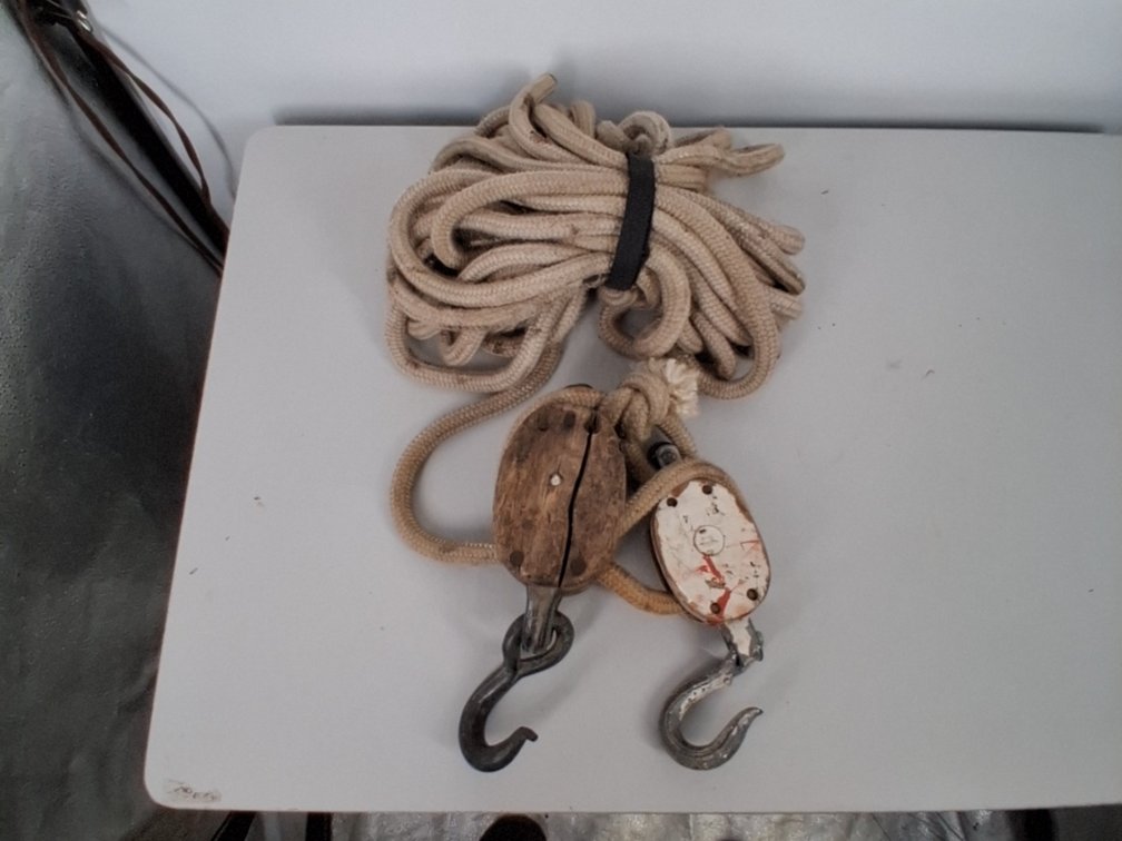 2 pullies and rope-length unknown