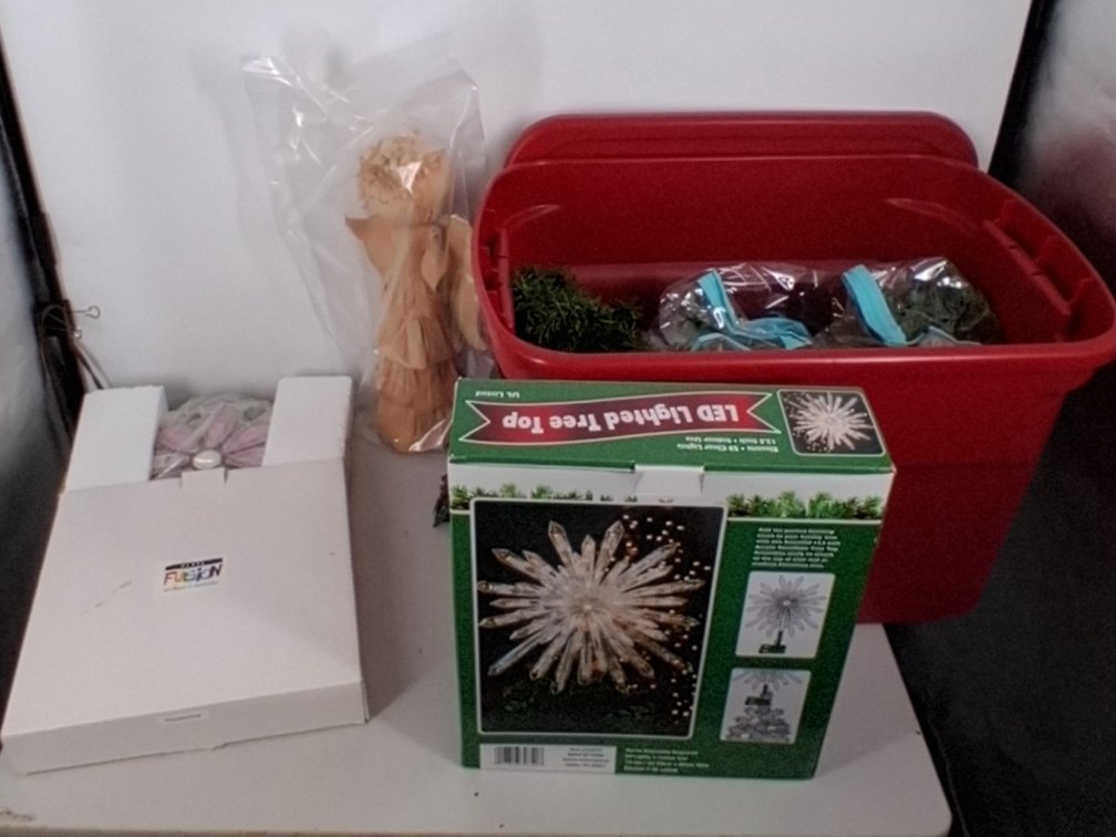 14 gallon tote of Christmas decor incl.