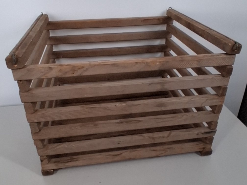 wooden crate, 18"X15.5"X13"