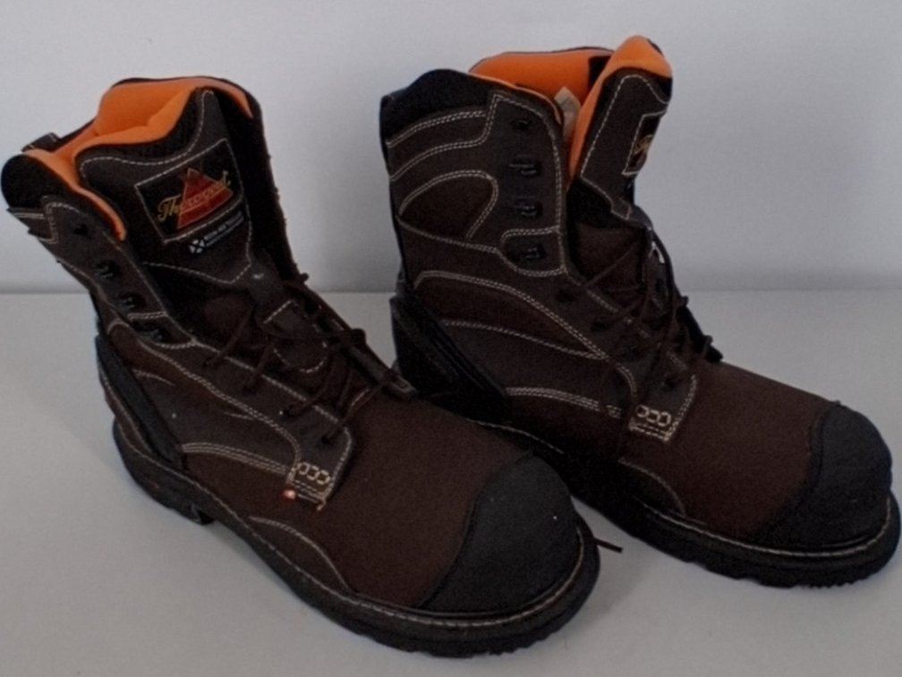 men's Thorogood work boots size 10.5W