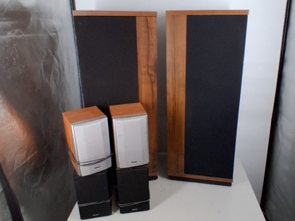 lot of 6 speakers incl. Marantz,