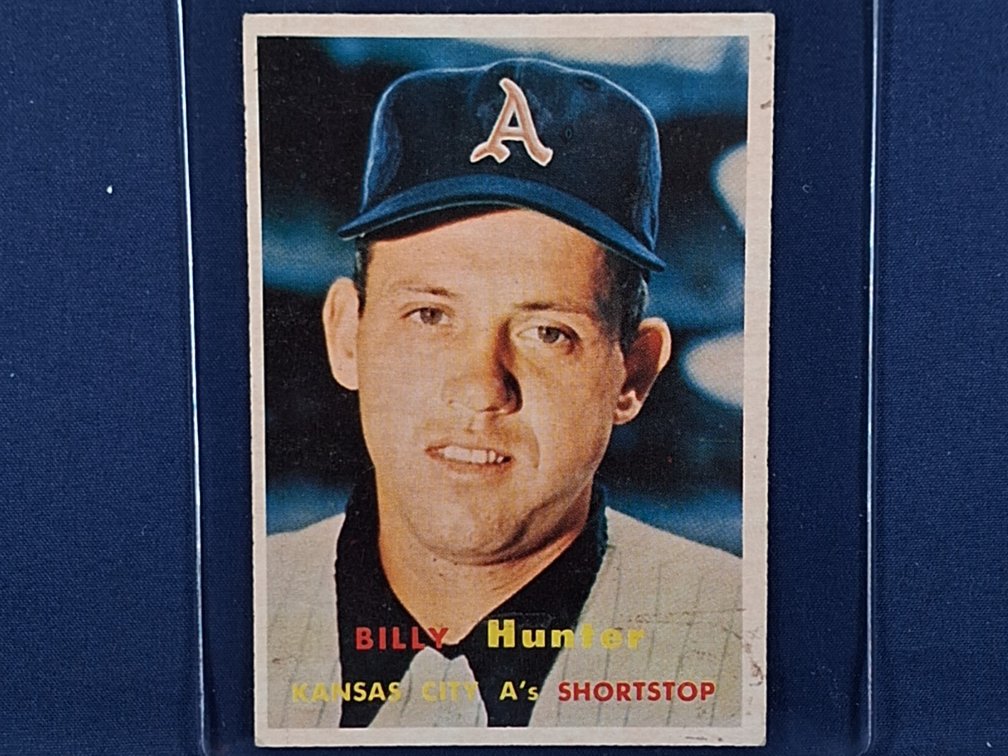 1957 Topps Billy Hunter 207