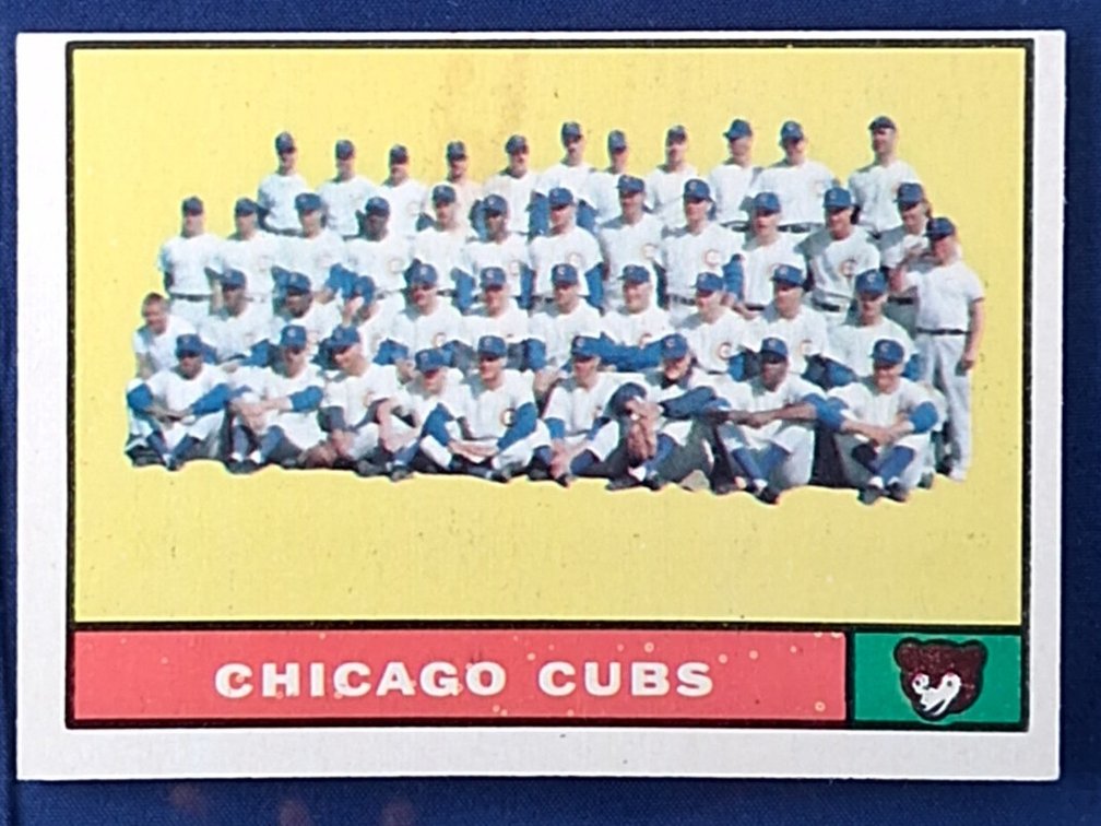 1961 Topps Cubs Team 122