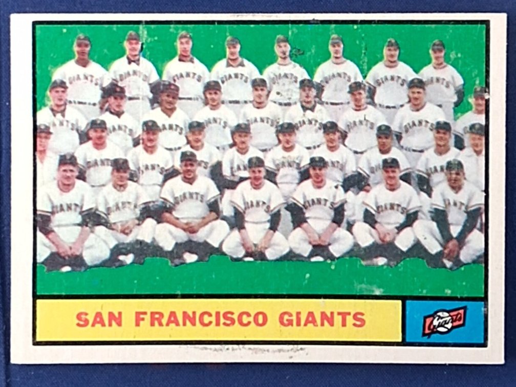 1961 Topps Giants Team 167