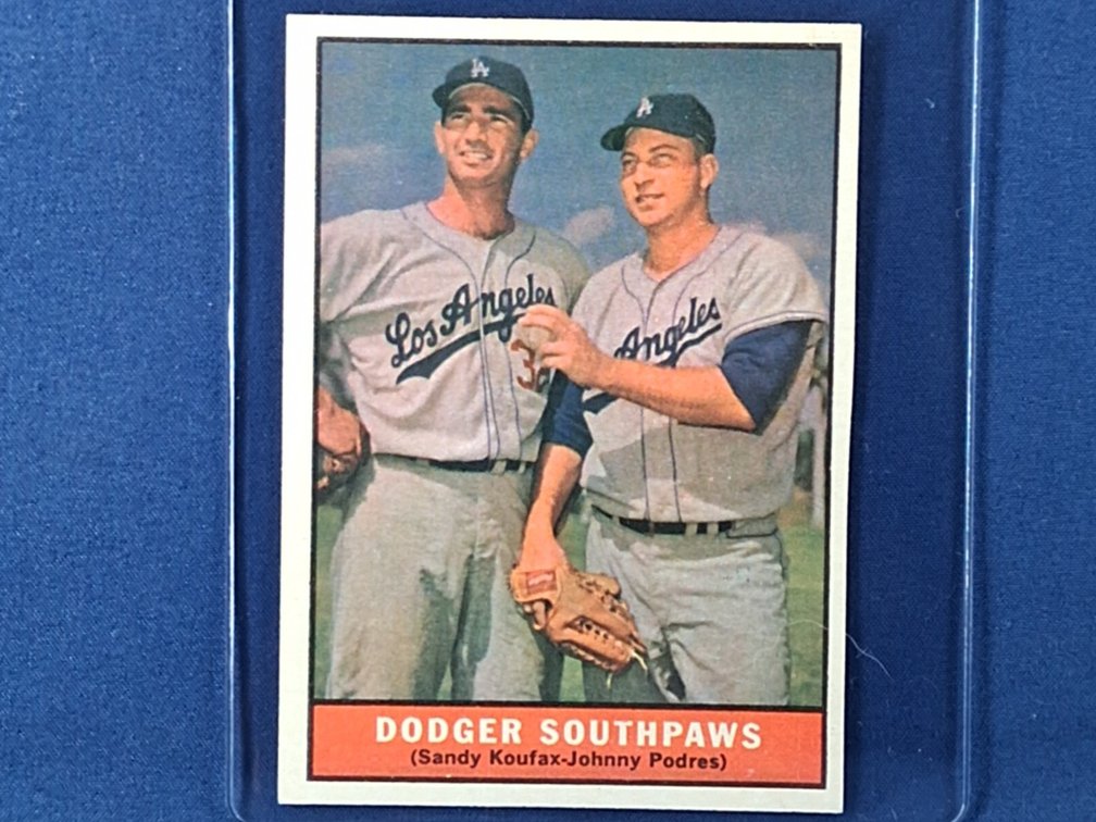 1961 Topps Dodgers Southpaws 207