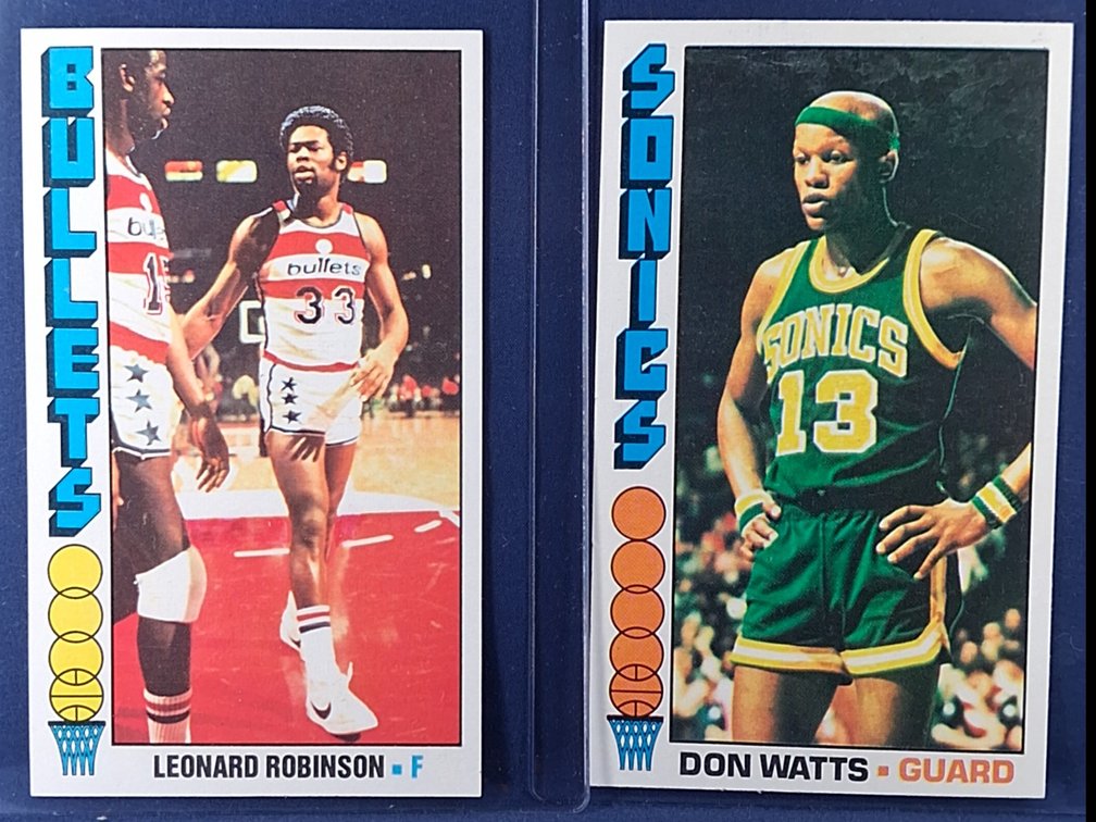 1976-77 Topps Robinson, Watts 104, 105