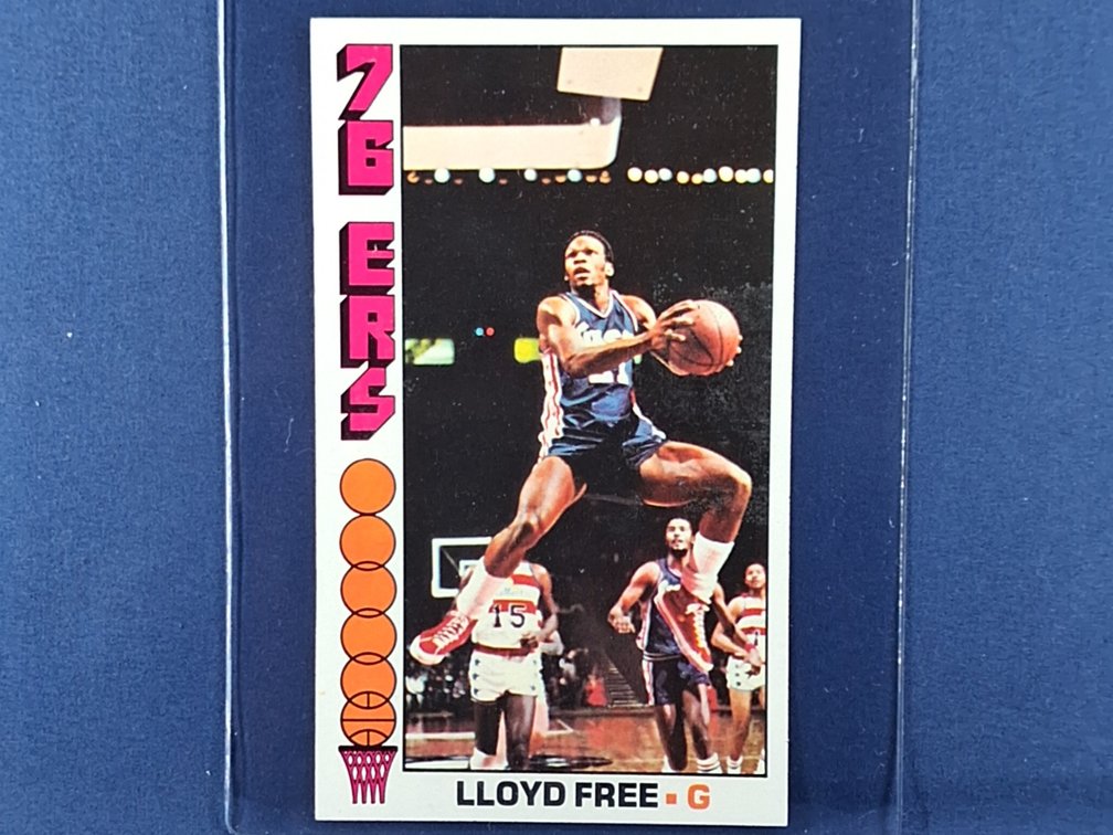 1976-77 Topps lloyd Free 143
