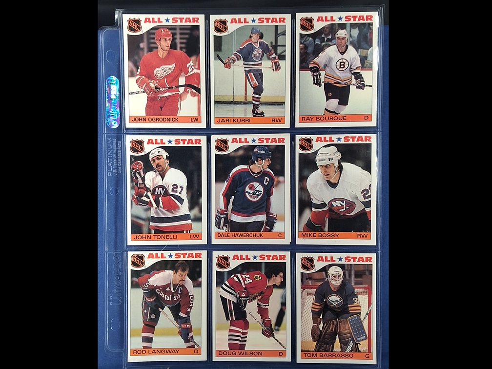 1985-86 Topps Hockey Stickers 9 pocket page