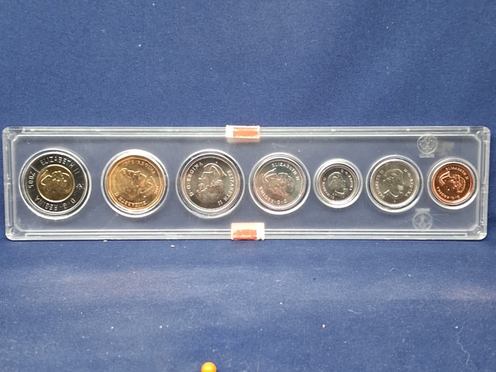 2005 Canada Mint Set