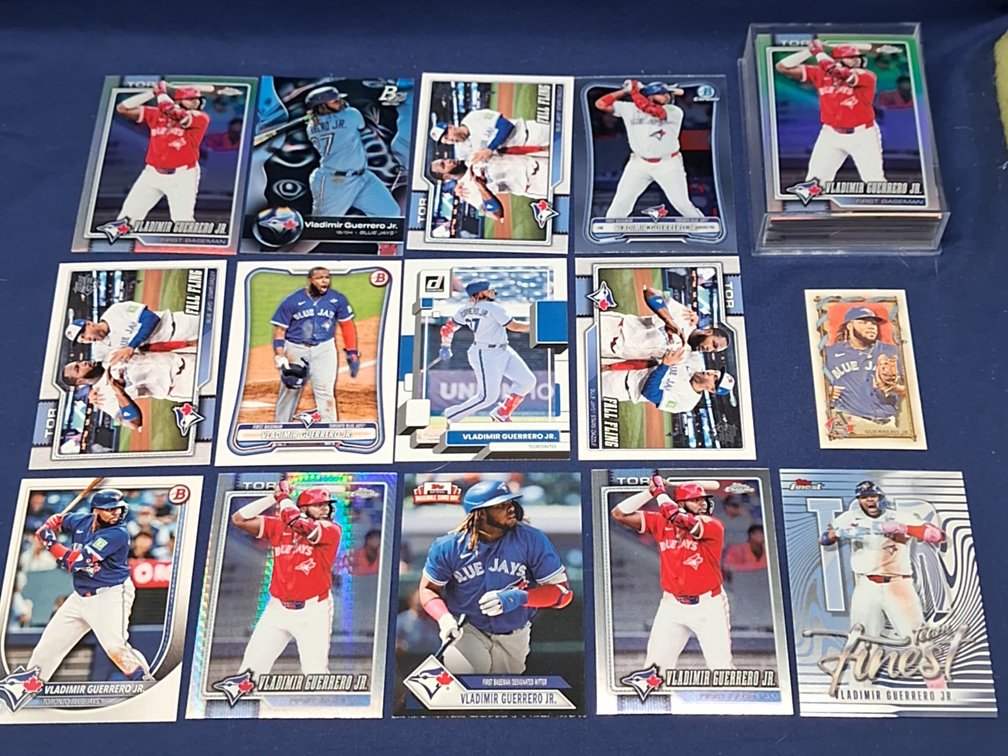 50 Vladimir Guerrero Jr. cards