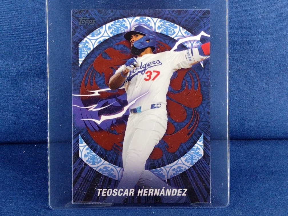 2025 Topps #WTD-7 Teoscar Hernandez "World Tour Domination" SP (Japan exclusive)