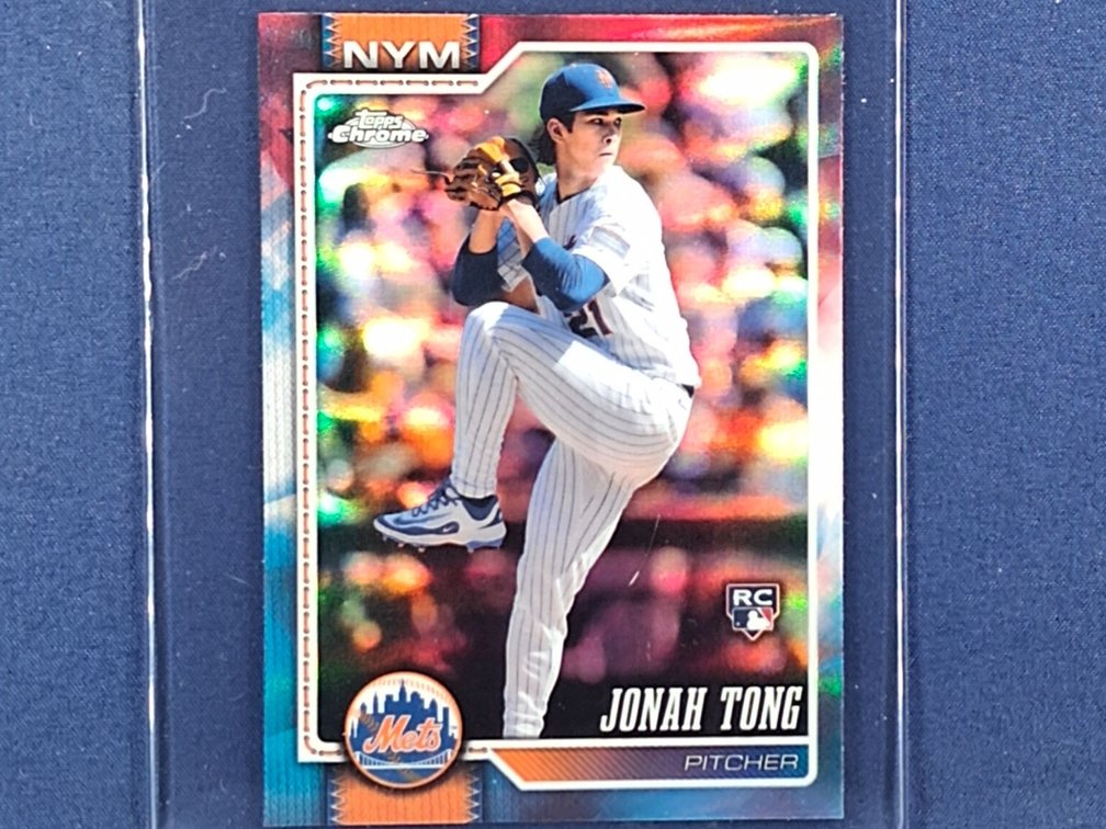 2026 Topps Chrome #269 Jonah Tong RC red, white and blue refractor