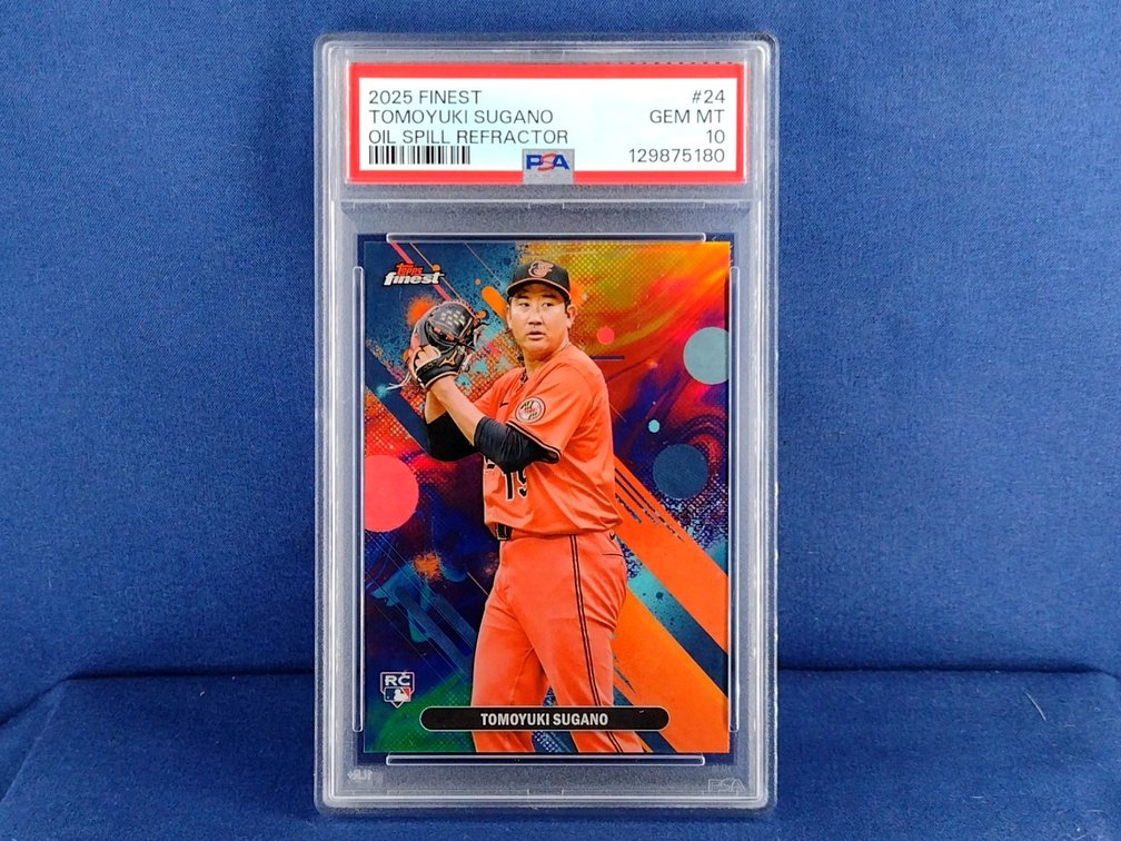 2025 Topps Finest #24 Tomoyuki Sugano RC - Oil Spill refractor - PSA 10 (gem mint)