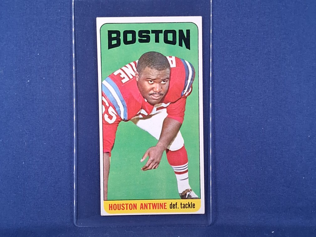 1965 Topps #2 Houston Antwine SHORT PRINT - Boston New England Patriots SP