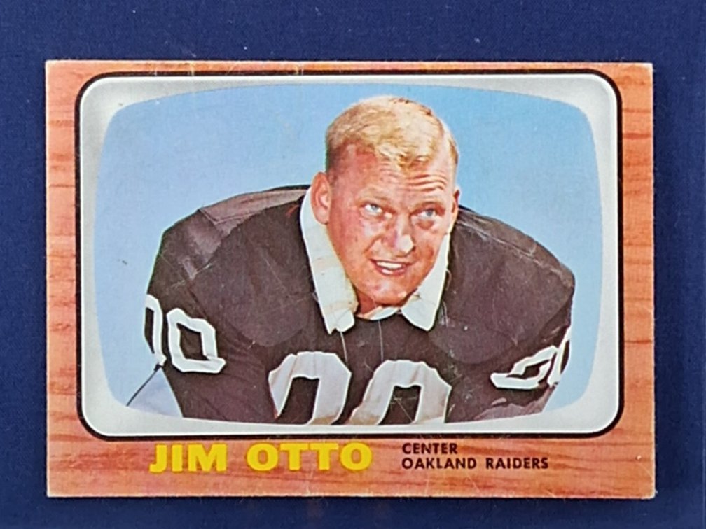 1966 Topps #115 Jim Otto - Oakland Raiders Miami Hurricanes