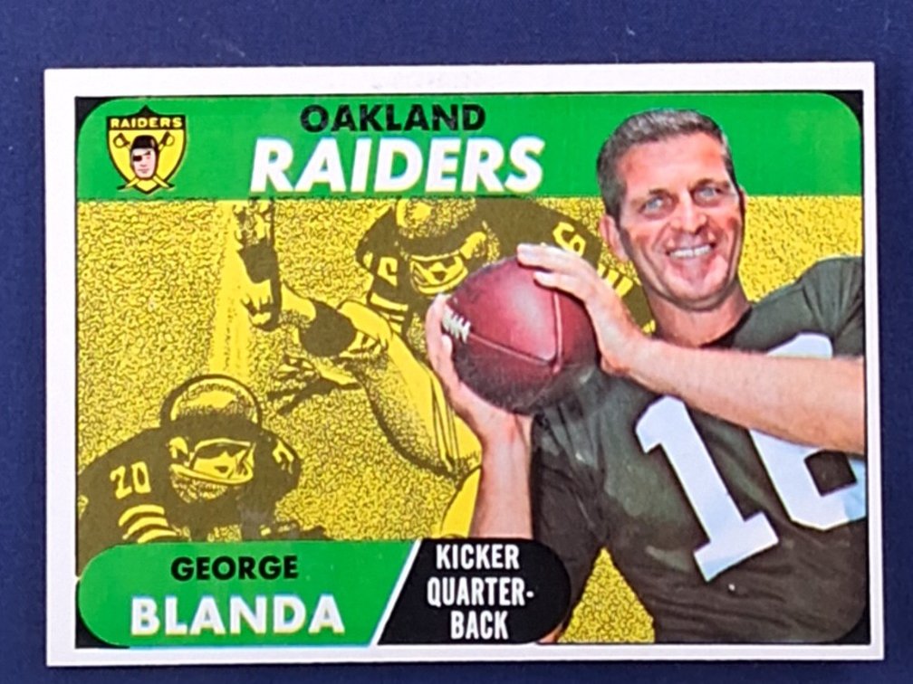 1968 Topps #142 George Blanda - Oakland Raiders Kentucky Wildcats