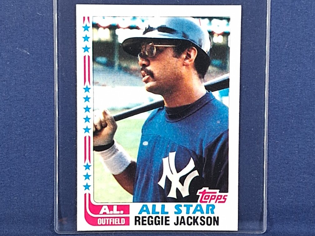 1982 Topps #551 Reggie Jackson HOF