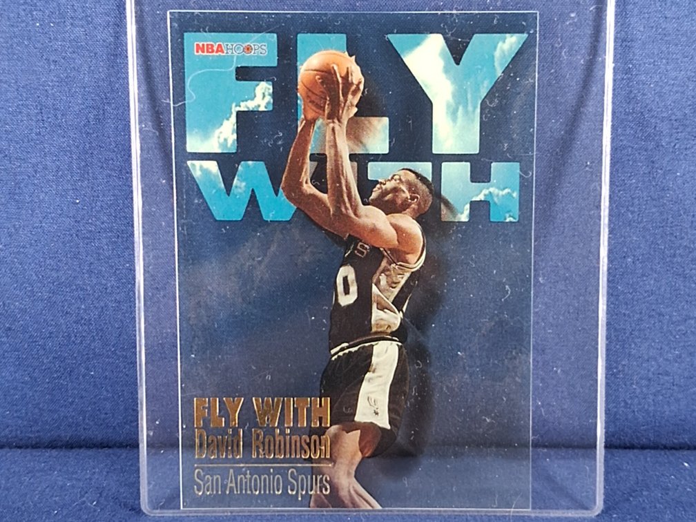 1996/97 Hoops Fly With #6 of 10 David Robinson HOF