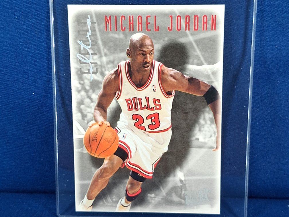 1996/97 Fleer Ultra #143 Michael Jordan HOF