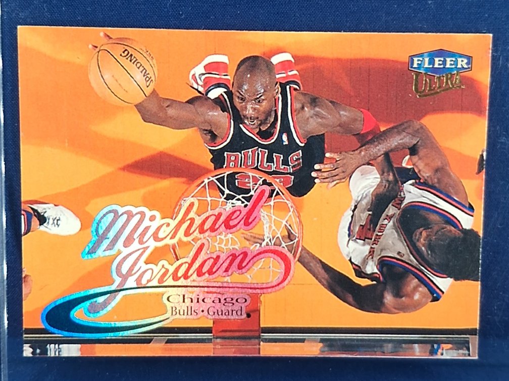 1998/99 Fleer Ultra #85 Michael Jordan HOF