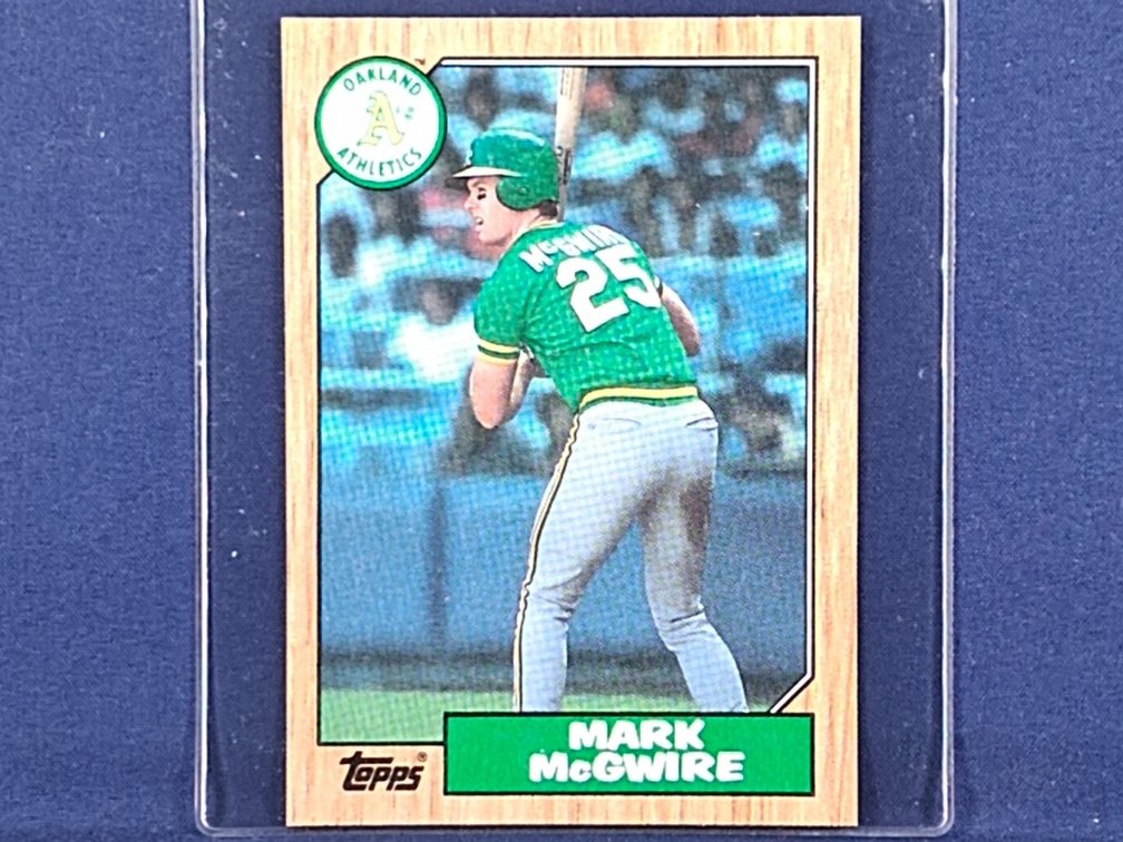Three 1987 Topps #366 Mark McGwire Rookies