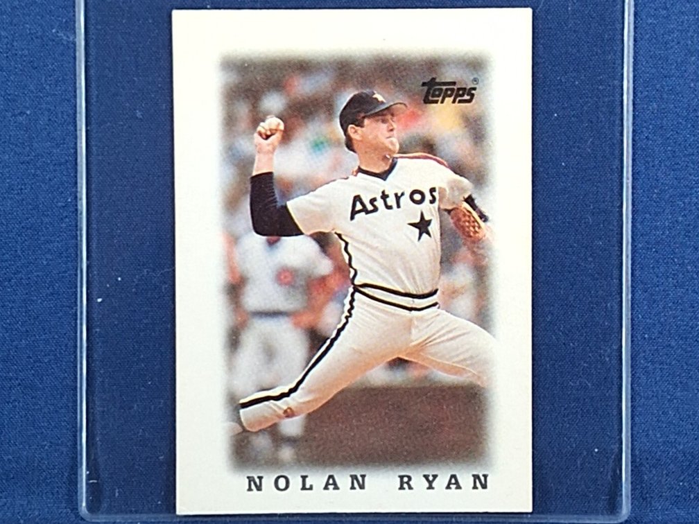 1988 Topps Mini #50 Nolan Ryan HOF
