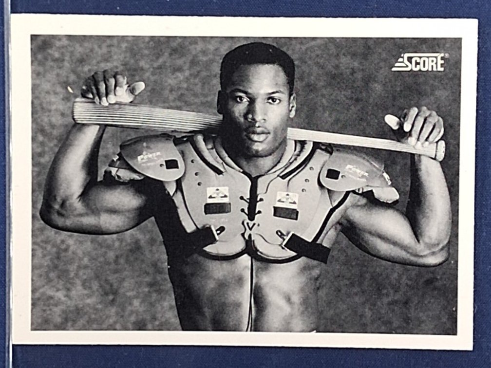 1990 Score #697 Bo Jackson