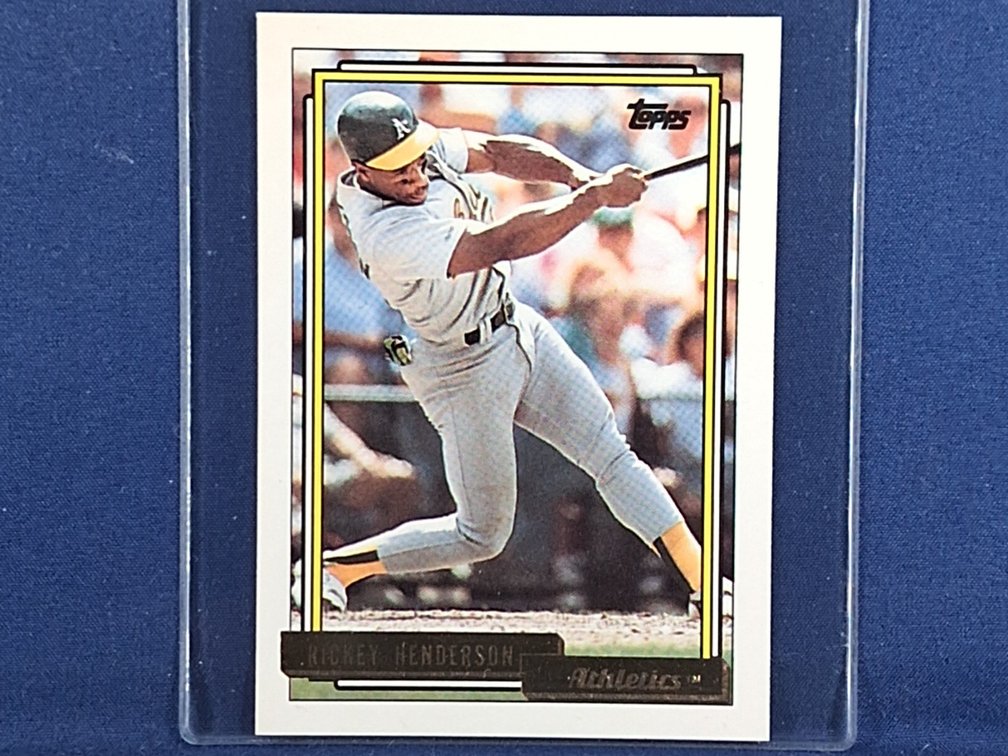 1992 Topps Gold #560 Rickey Henderson HOF