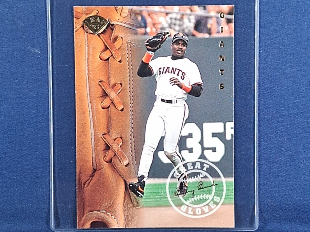 1995 Leaf Great Gloves #3 of 16 Barry Bonds