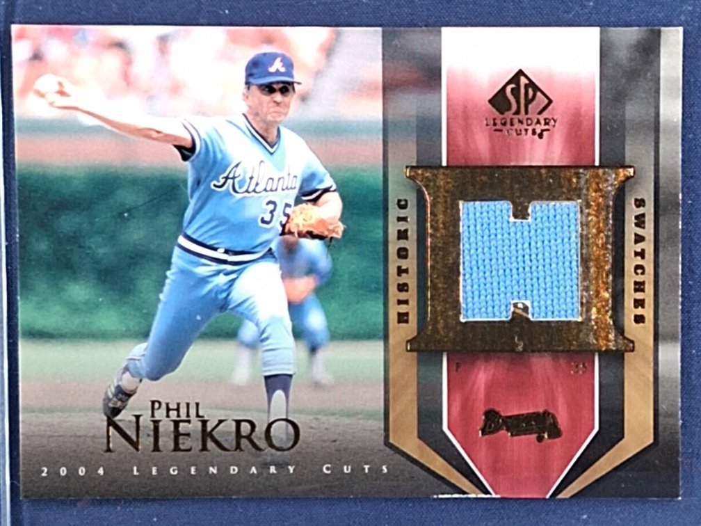 2004 SP Legendary Cuts Historic Swatches
