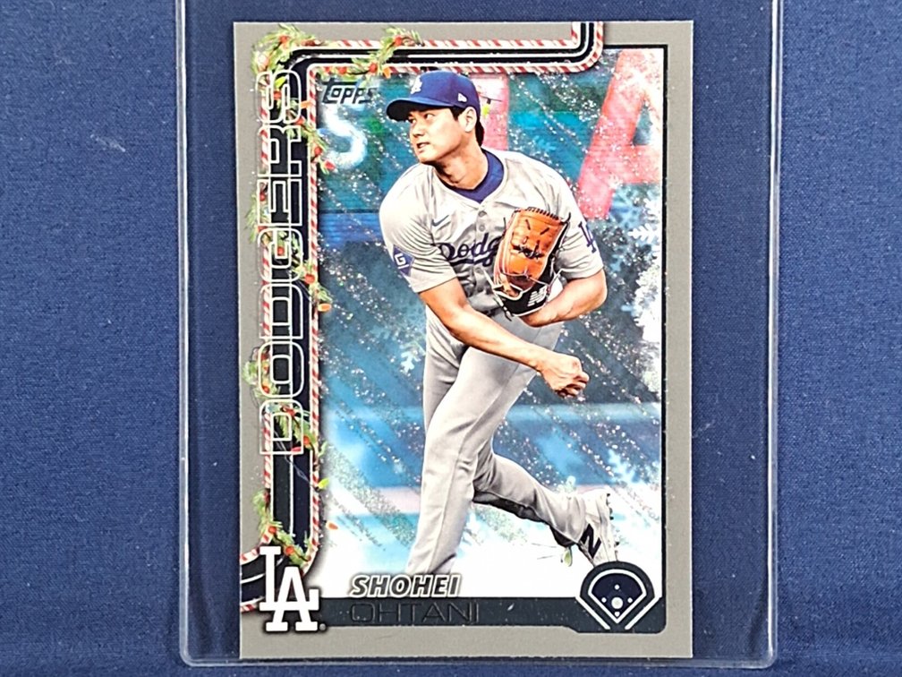 2025 Topps Holiday Silver Glitter #H1