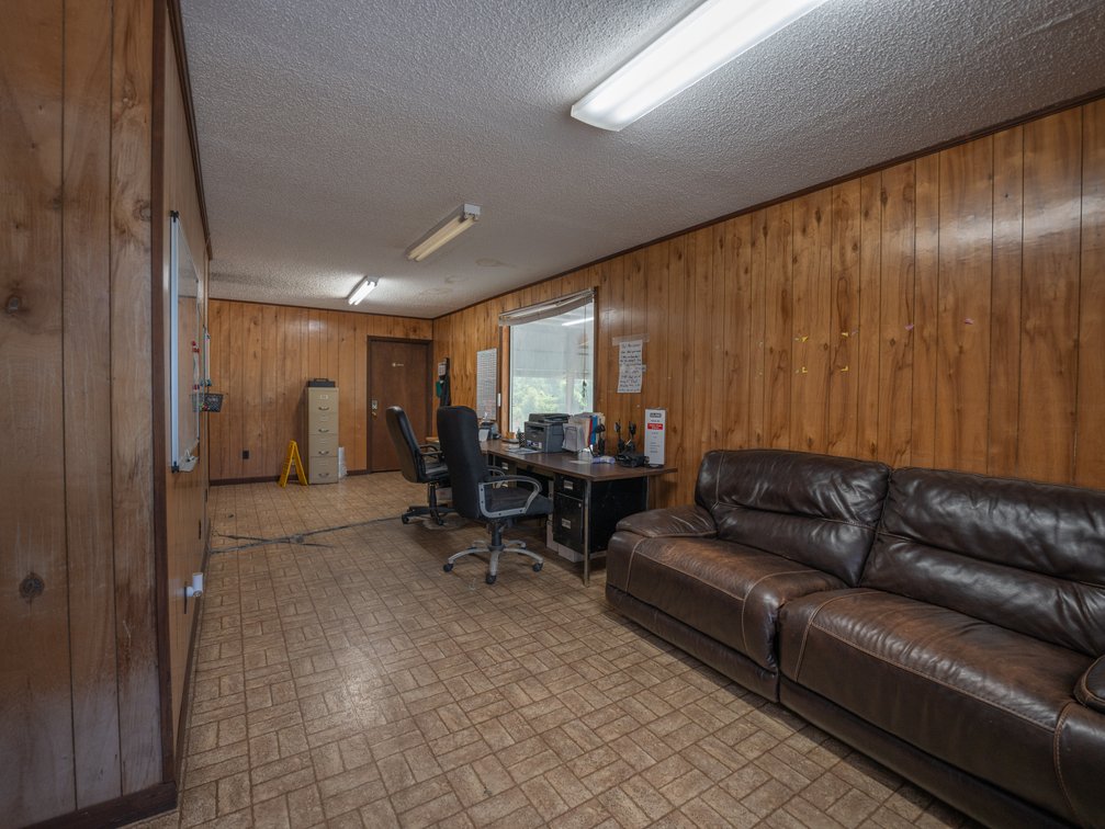 Image for 39,720+/- sq.ft Warehouse Facility with Cold Storage & 5,000+/- sq.ft Enclosed Building on 7.29+/- Acres
