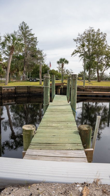 Image for Estuary Oysters - 5 Water Leases, Growing and Processing Equipment, Marina and Cold Storage