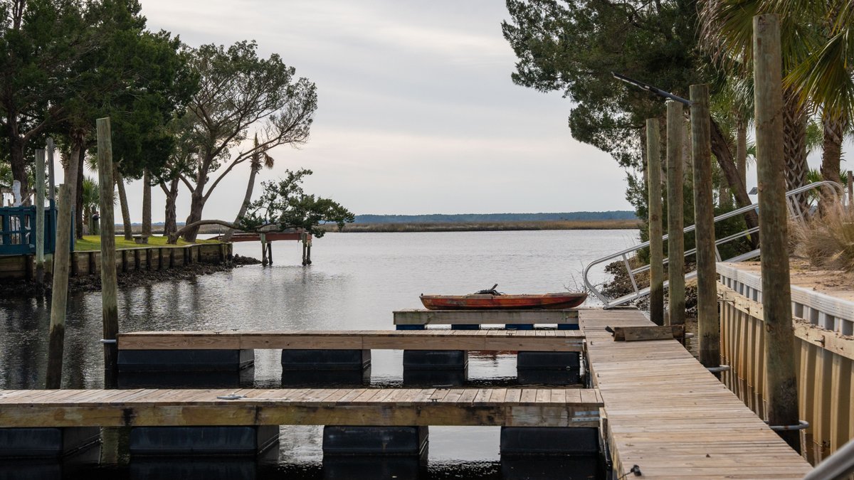 Image for Estuary Oysters - 5 Water Leases, Growing and Processing Equipment, Marina and Cold Storage