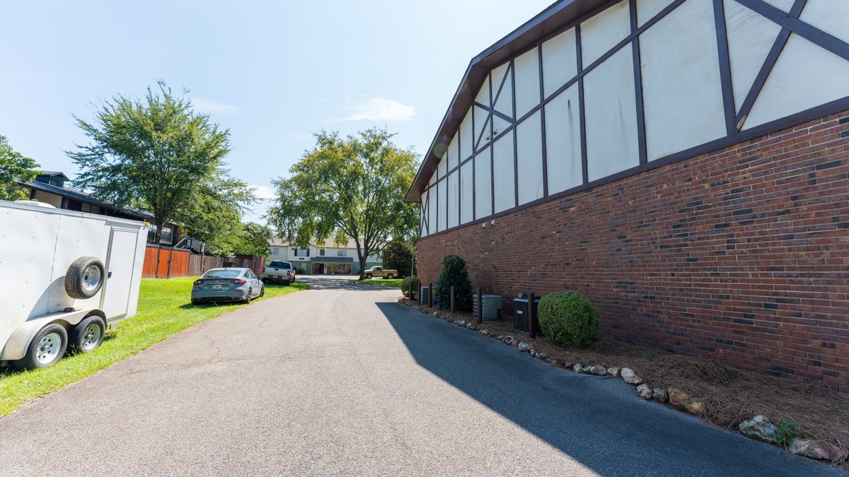 Image for Country Club Apartments - 40 Unit Apartment Complex - Premier Americus Location
