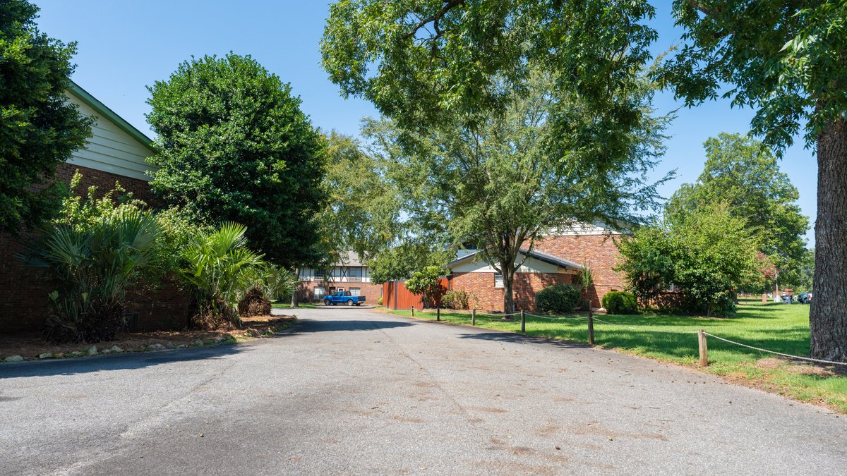Image for Country Club Apartments - 40 Unit Apartment Complex - Premier Americus Location