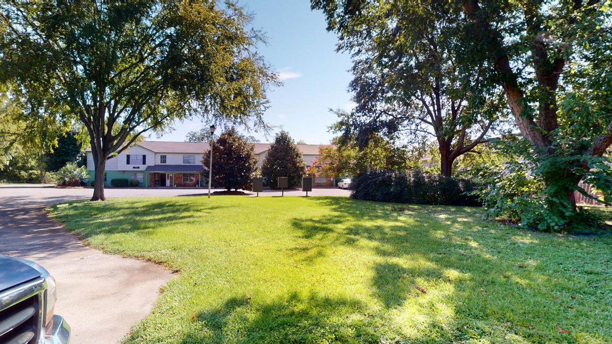 Image for Country Club Apartments - 40 Unit Apartment Complex - Premier Americus Location