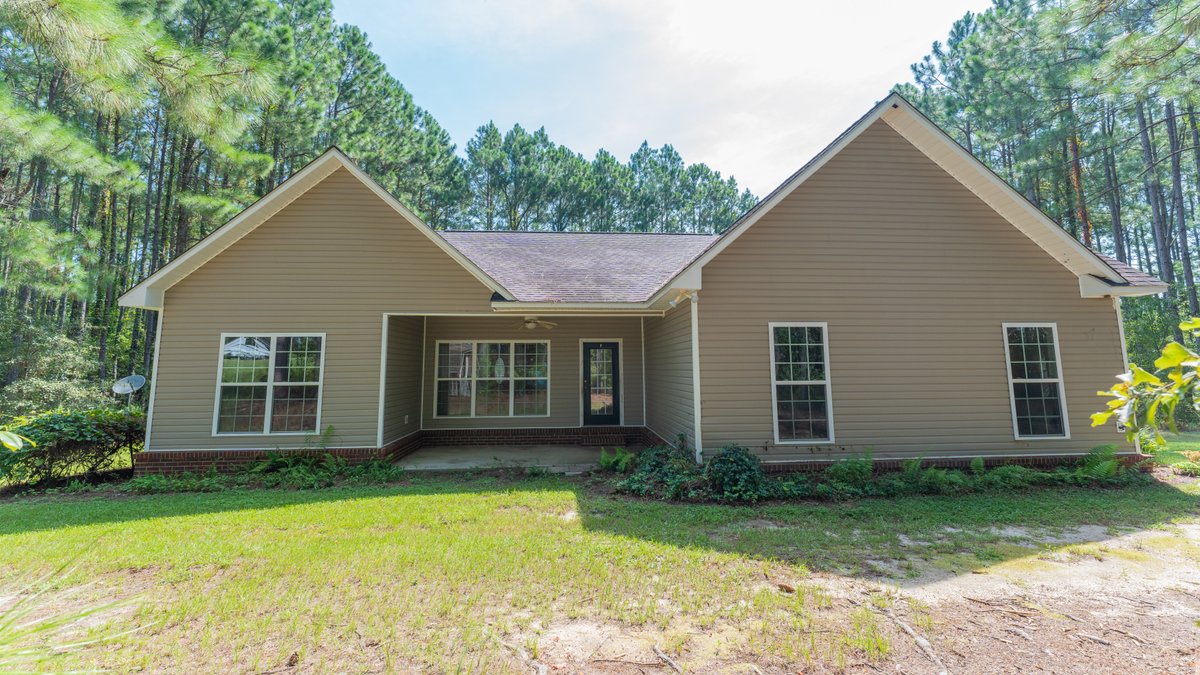 Image for 3 Bedroom / 2 Bathroom Country Home Located in Moultrie, Georgia