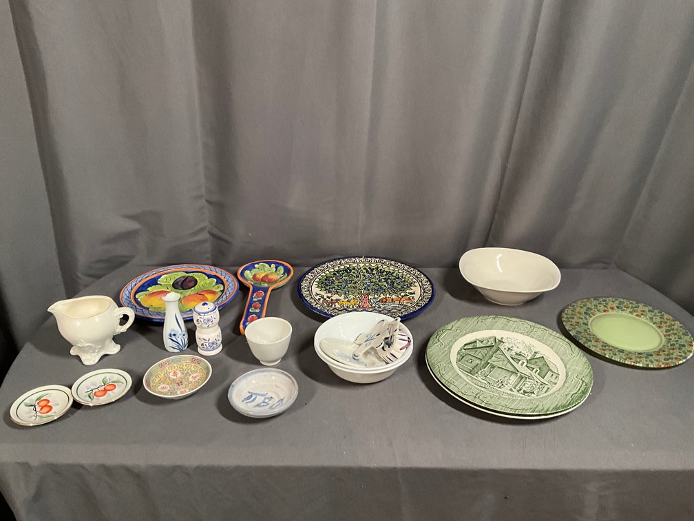 Decorative Plates And Kitchen Items