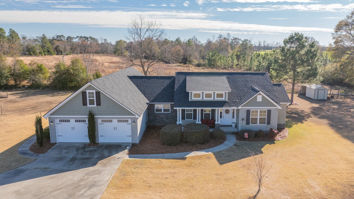 Image for Charming Burnside Estates Home - 1,888 SF, Screened-In Porch, Vaulted Ceilings, & More