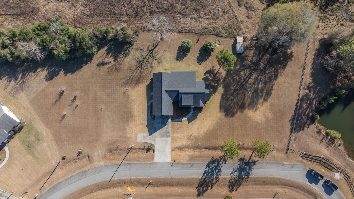 Image for Charming Burnside Estates Home - 1,888 SF, Screened-In Porch, Vaulted Ceilings, & More